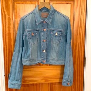 Women’s Levi’s Denim Jacket “original trucker”